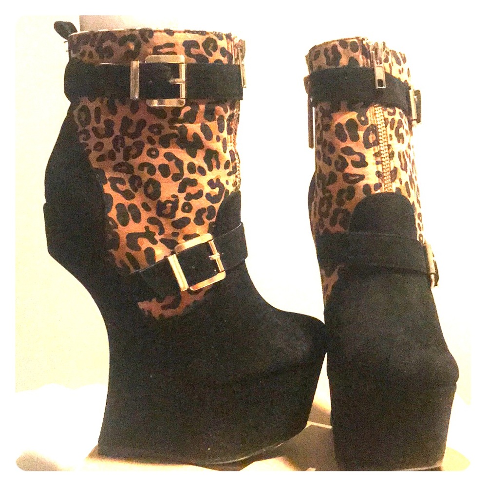 Snooki leopard print booties